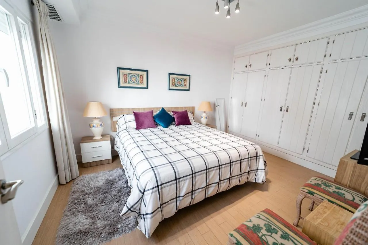 2Bdr New Bright Apartment In Puerto Banus Marbella