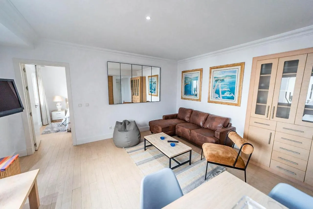 2Bdr New Bright Apartment In Puerto Banus Marbella